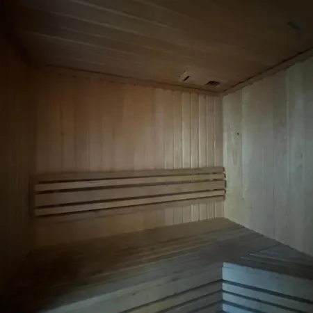 Two Level In The Art Nouveau Area شقة ريغا