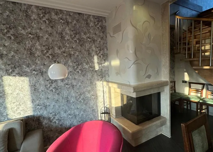 Апартаменти Two Level In The Art Nouveau Area Рига