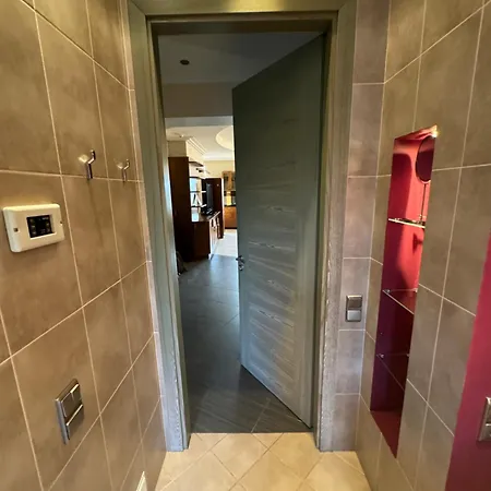 Two Level In The Art Nouveau Area Apartment